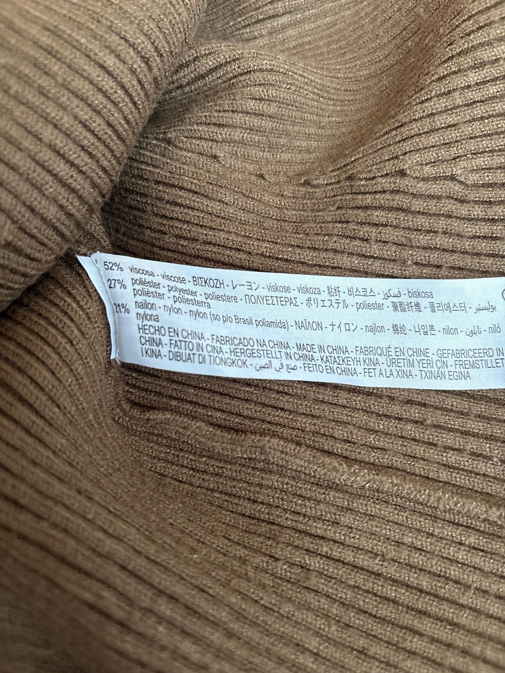 Zara Top: Zara Stricktop Gr. S Khaki Square Neck – Usato da Schaffhausen venduto da Miorajah 4