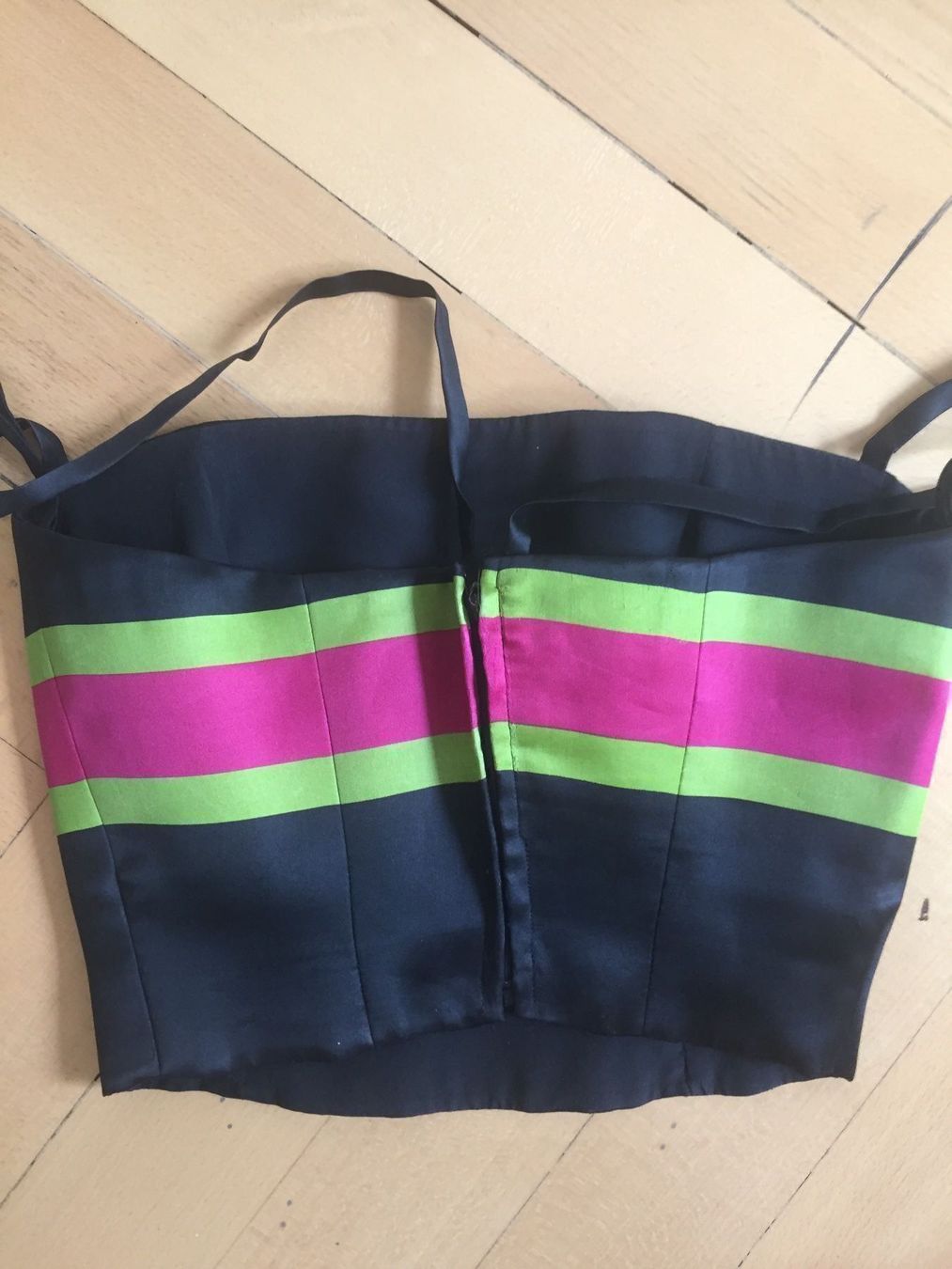 Armani Top: Top bustier Armani 100% soie. – Usato da Küssnacht am Rigi venduto da FFKA 6
