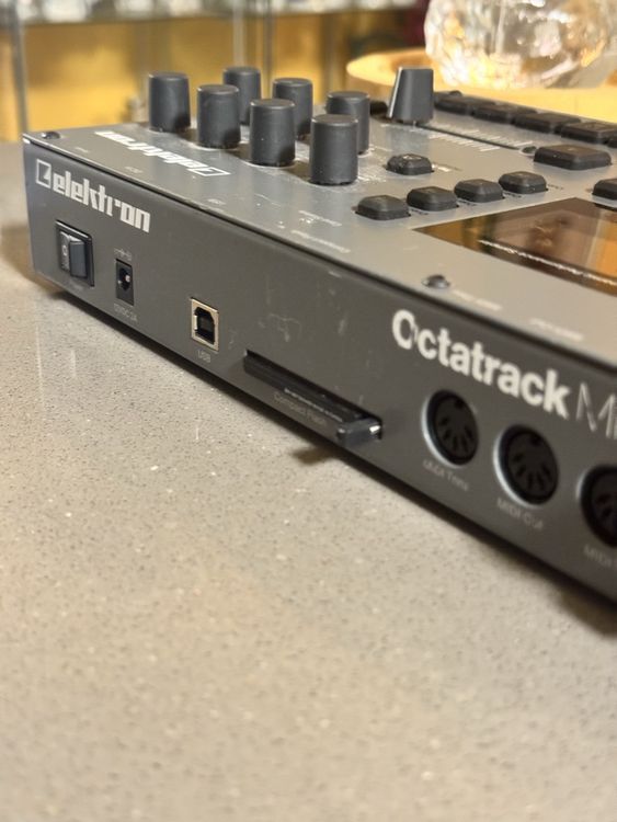 Elektron Strumenti musicali: Elektron Octatrack MKII – Usato da Wetzikon ZH venduto da F1PV 3