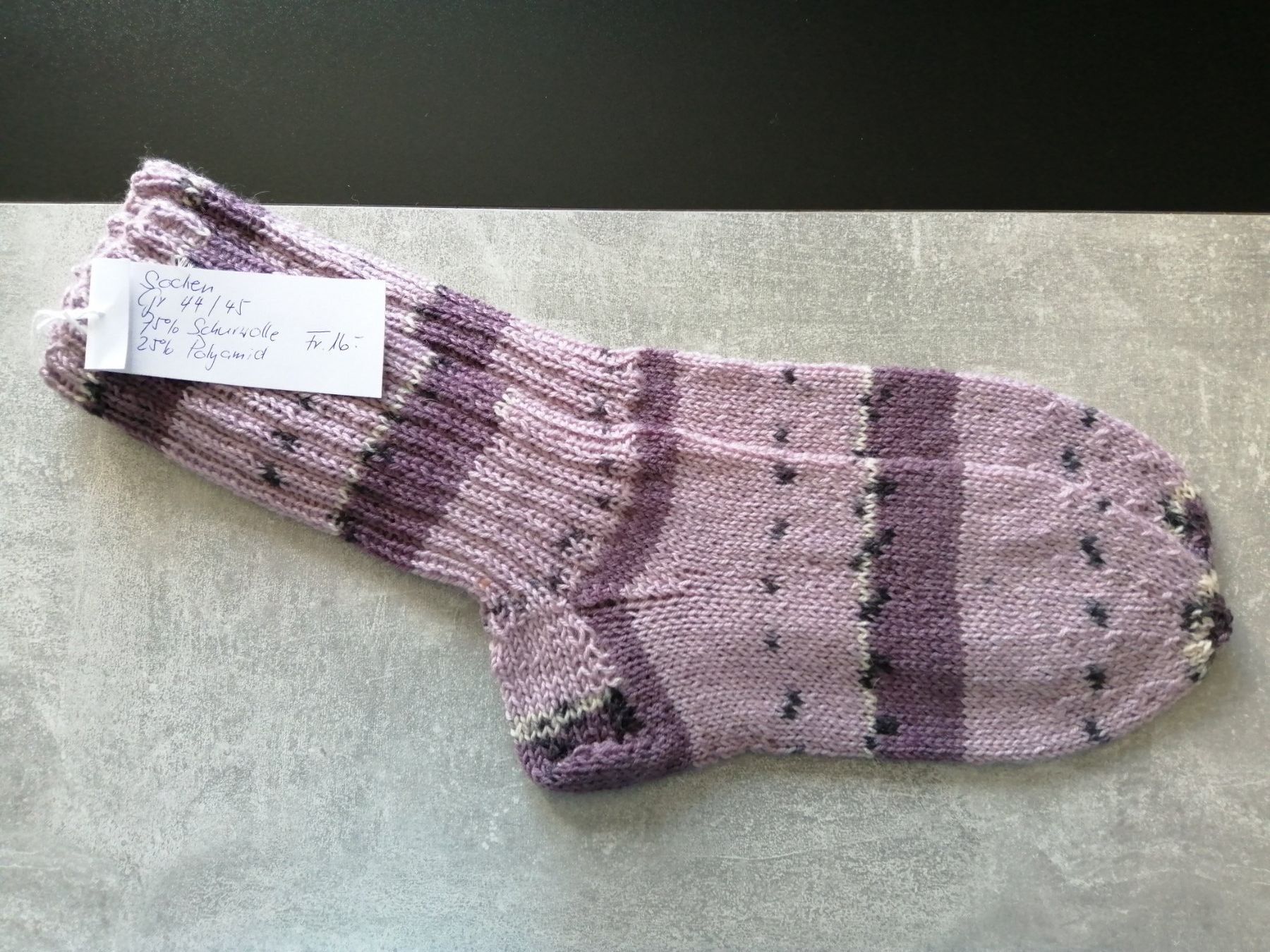 Calze: Socken handgestrickt, Grösse: 44/45 – Nuovo (secondo la descrizione) da Altstätten SG venduto da willipatricia