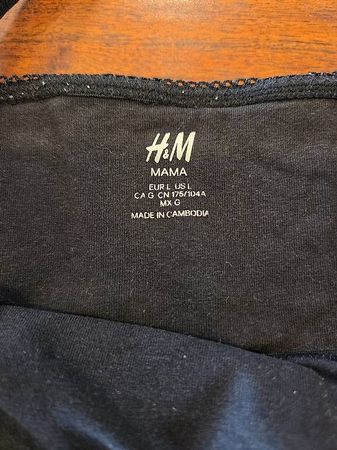 Still Top von H&M schwarz in Gr. L