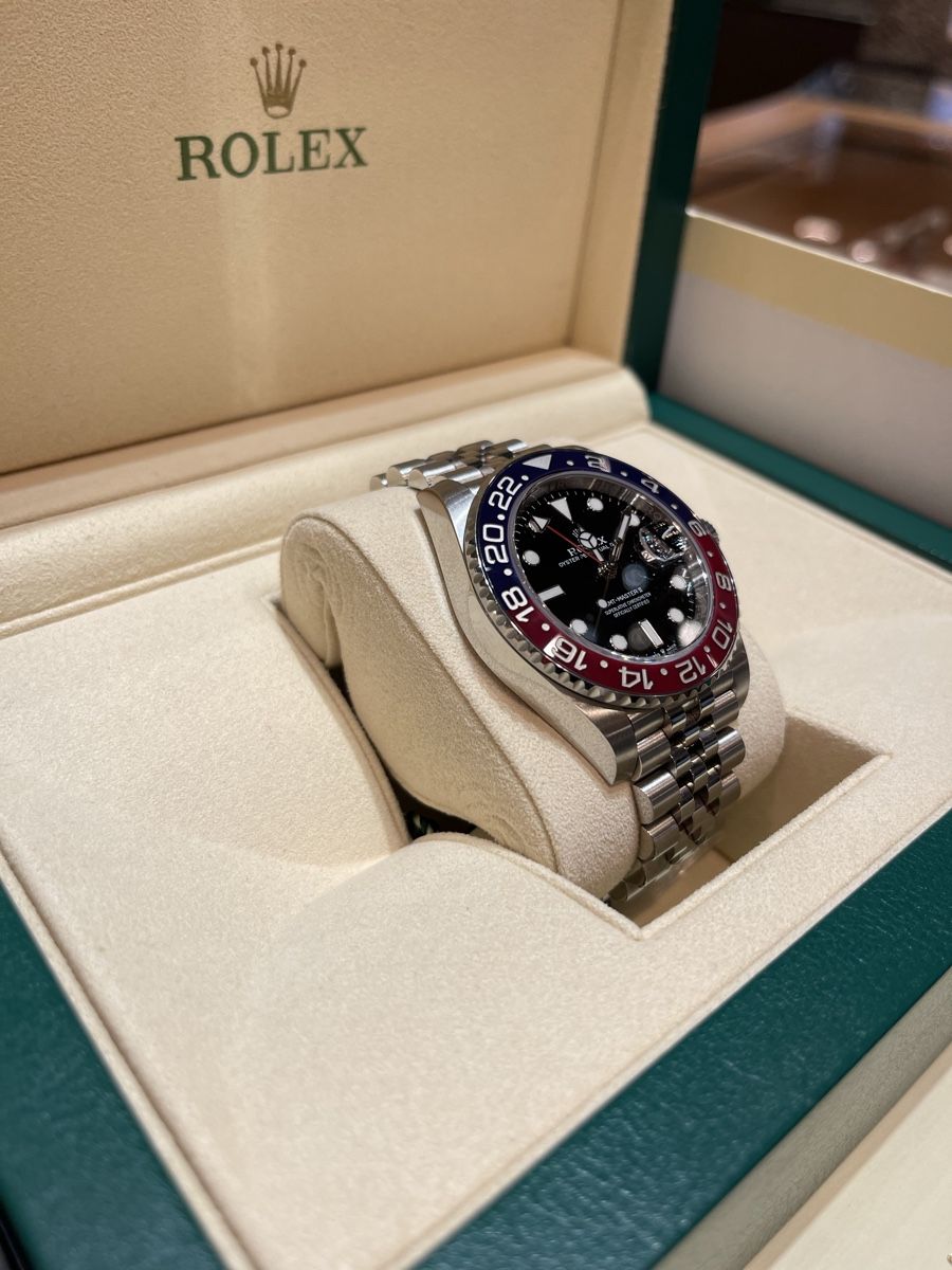 Rolex Orologi: Rolex GMT-Master II Pepsi - 126710BLRO – Usato da Zürich venduto da Watches-Co. 3