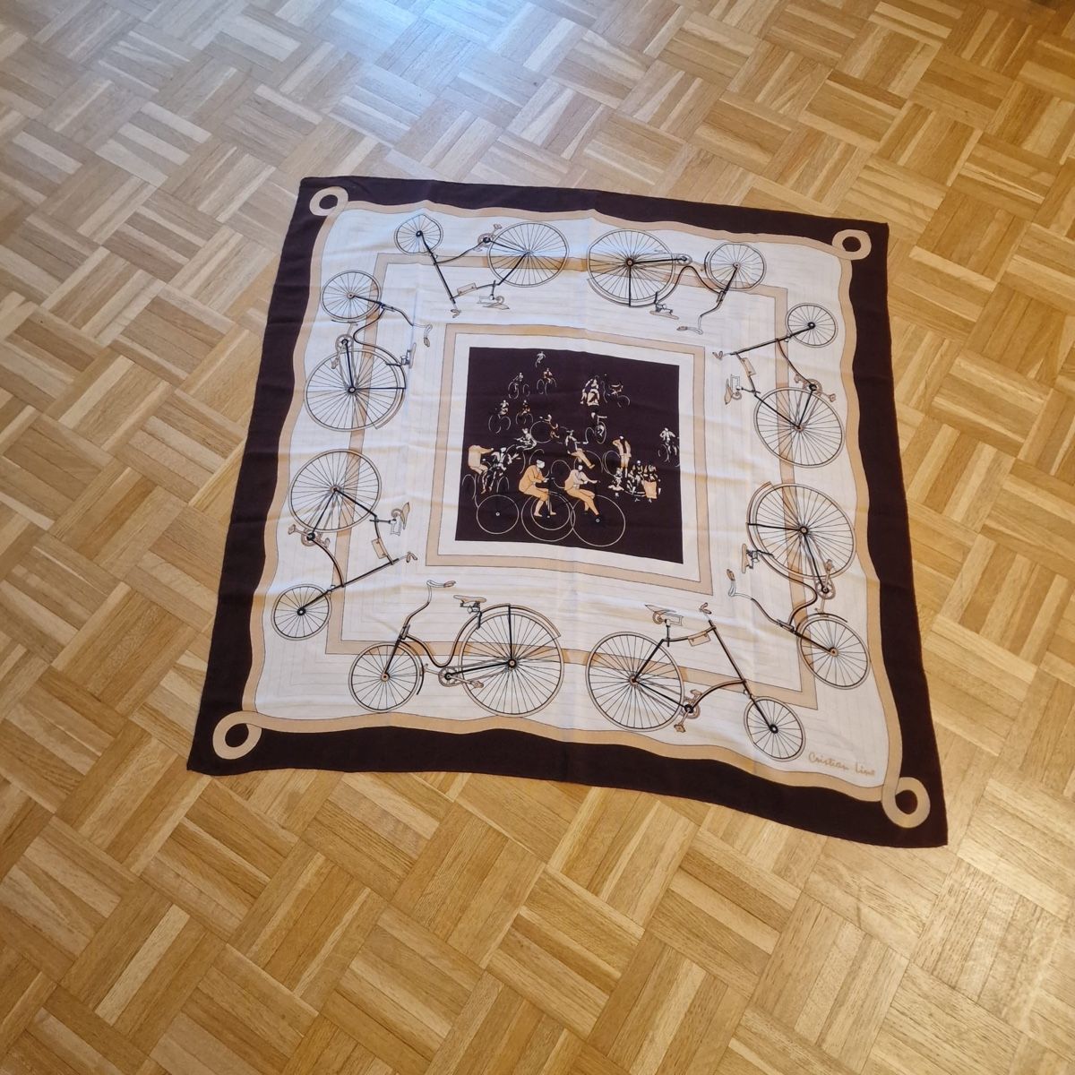 Foulards, Tücher & Schals: Cristian Line Foulard 100% Seide handgerollt – Gebraucht aus St. Gallen von  1