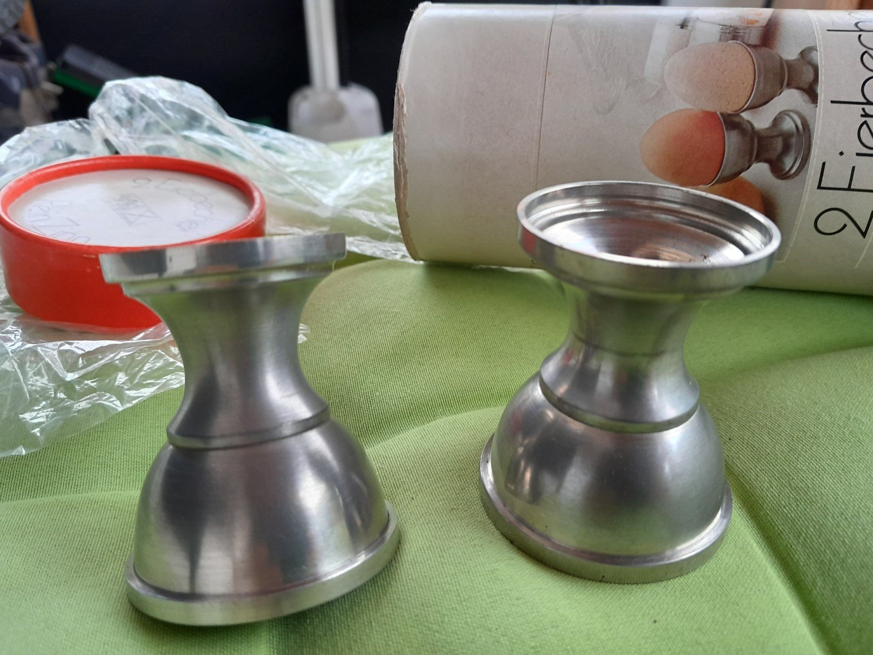 Altre Stoviglie: Eierbecher oder mini Shot Cups 2 St. ZINN mit Box neu – Nuovo e nell'imballaggio originale da Aldesago venduto da ant_zk5q 1