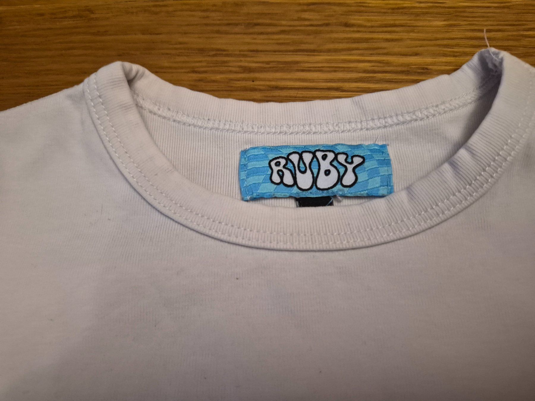 Camicette, T-shirt & Top: Ruby T-Shirt Gr. 140 mit Schmetterling – Usato da Wangs venduto da Niti02 1