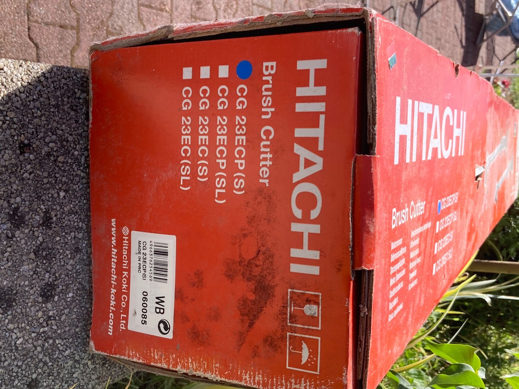 Hitachi Tagliaerba: Débroussailleuse Hitachi CG23ECP(S) Neuf – Nuovo e nell'imballaggio originale da Bassecourt venduto da CALUMET-X 2