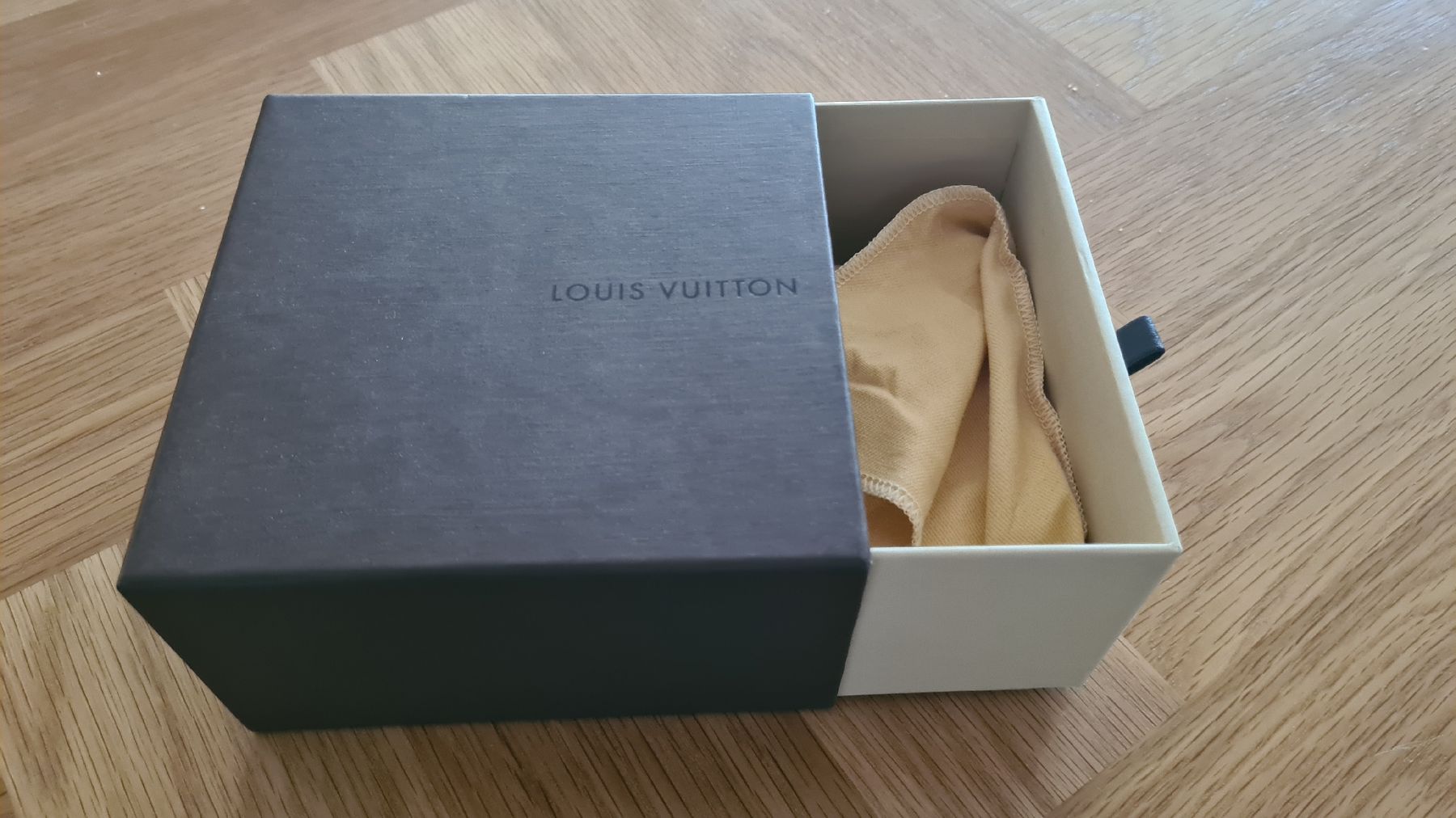 Louis Vuitton Portamonete: Porte-monnaies LOUIS VUITTON KOALA Azur – Nuovo e nell'imballaggio originale da Delémont venduto da KIKI49 4