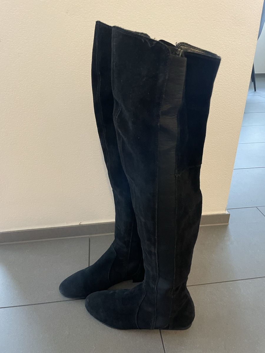 Scarpe da donna: Schwarze Wildleder Overknee-Stiefel Gr. 36 – Nuovo (secondo la descrizione) da Winterthur venduto da Lili3435 3
