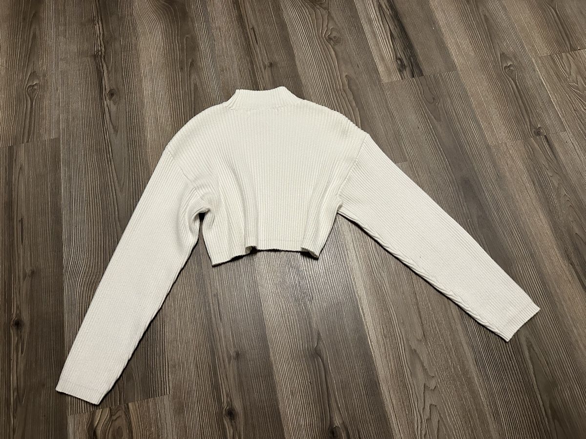 Bershka Maglioni & Felpe: Pullover Bershka gerippt weiss Grösse XS – Usato da Schaanwald venduto da ael248 2