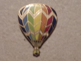 Pin Ansteckpin Anstecker Ballon Luftballon Rückseite 1992