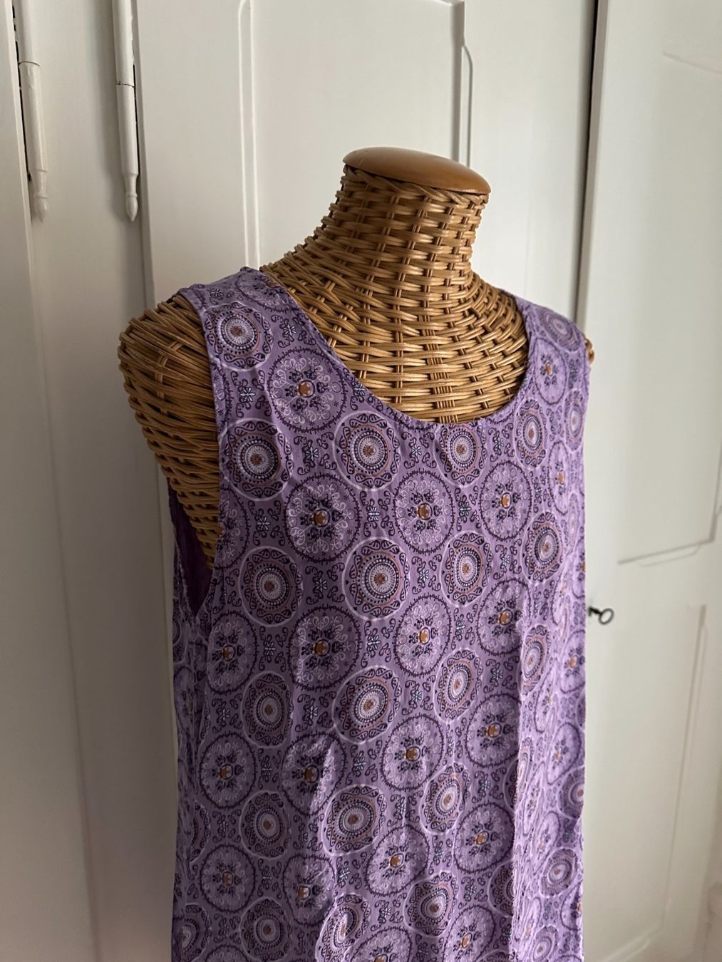 Robes: Kleidchen lila gemustert S – D'occasion à Zürich par Diazaio 1