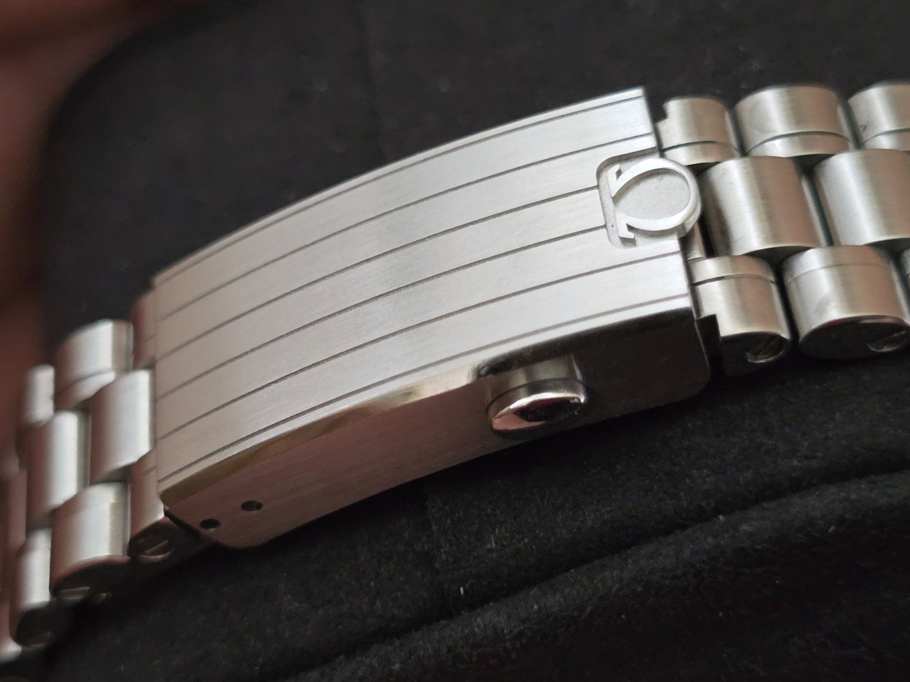 Omega Orologi: OMEGA Speedmaster Professional Moonwatch – Usato da Basel venduto da Esmen 2