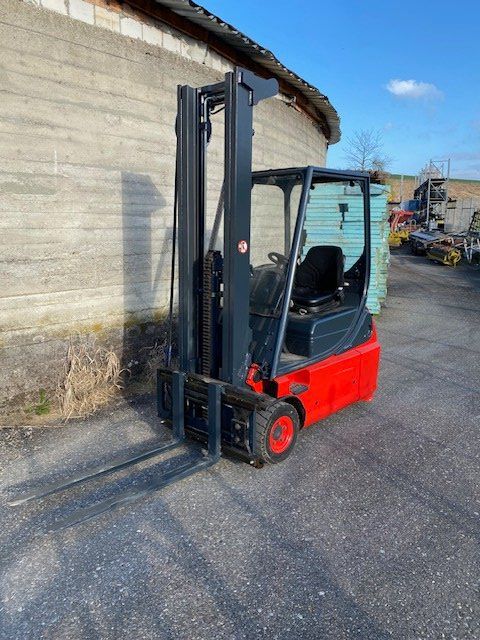 Linde Carrelli elevatori e a forche: Linde Triplex Elektro Stapler E16-02 – Usato da Laufen venduto da VERARMUS11 6