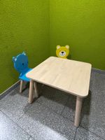 Pin Furniture Kinder Tischset aus Holz mit 2 Stühlen
