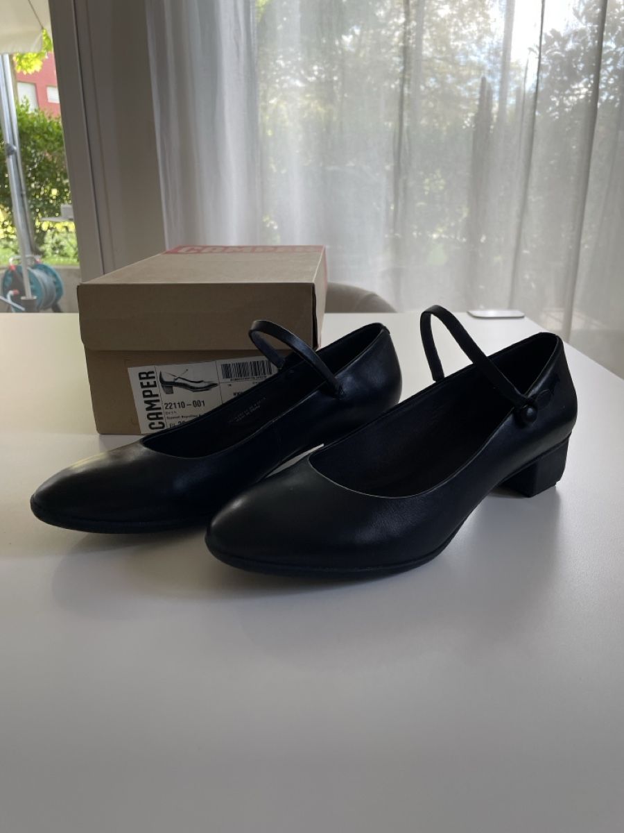 Camper Scarpe da donna: Camper Pumps schwarz 39 – Usato da Winterthur venduto da Momara