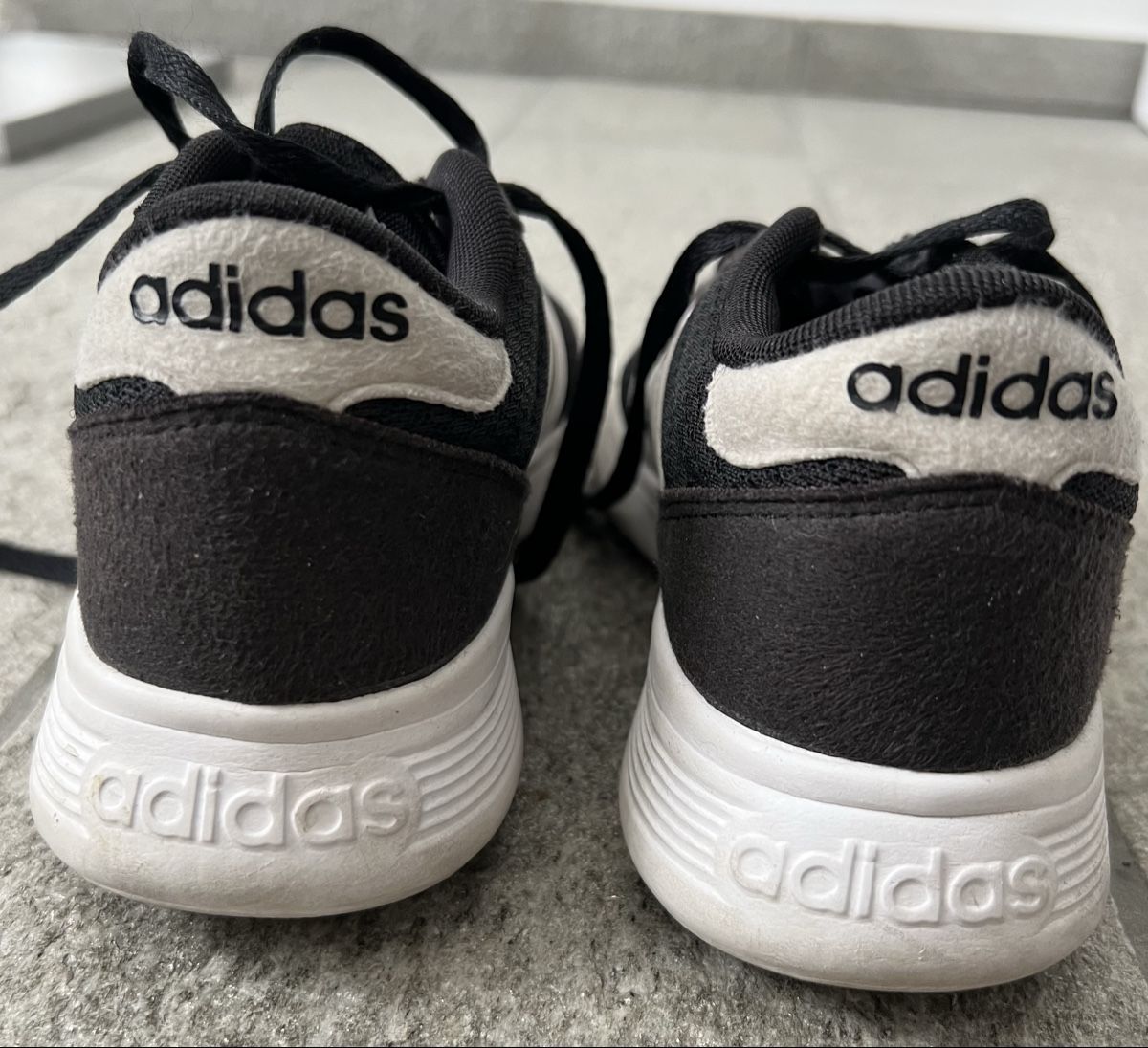 Adidas Scarpe da donna: 2 Adidas Turnschuhe Gr. 36 1/2 – Usato da chur venduto da Ika11 3