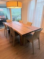 Nussbaum Massiv-Holztisch mit 6 Lederstühlen