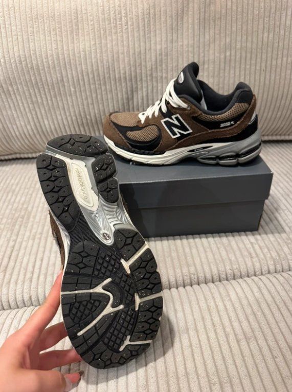 New Balance Scarpe da uomo: New Balance 2002R – Nuovo (secondo la descrizione) da Allschwil venduto da ale_99l7 1