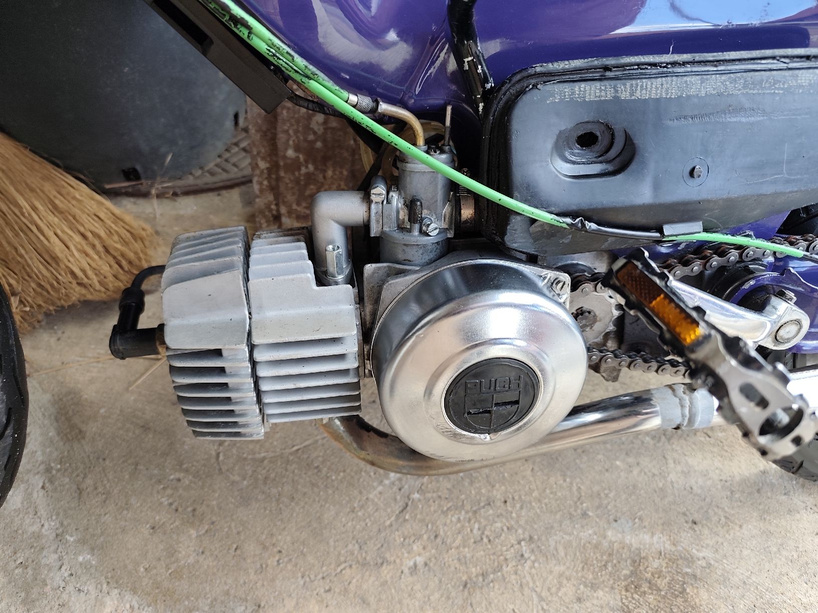 Puch Ciclomotori: puch maxi S mit ausweis  – Usato da Chevenez venduto da oldyparadise 2