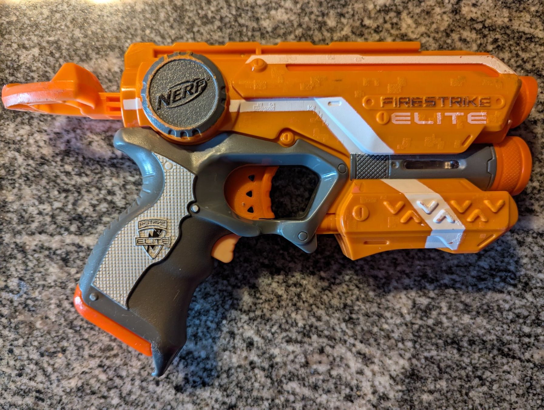 Nerf Spielzeuge: 2x Nerf N-Strike Elite Firestrike mit Lichtvisier NEU – Neu und originalverpackt aus Goldingen von YouAreMySunshine 3