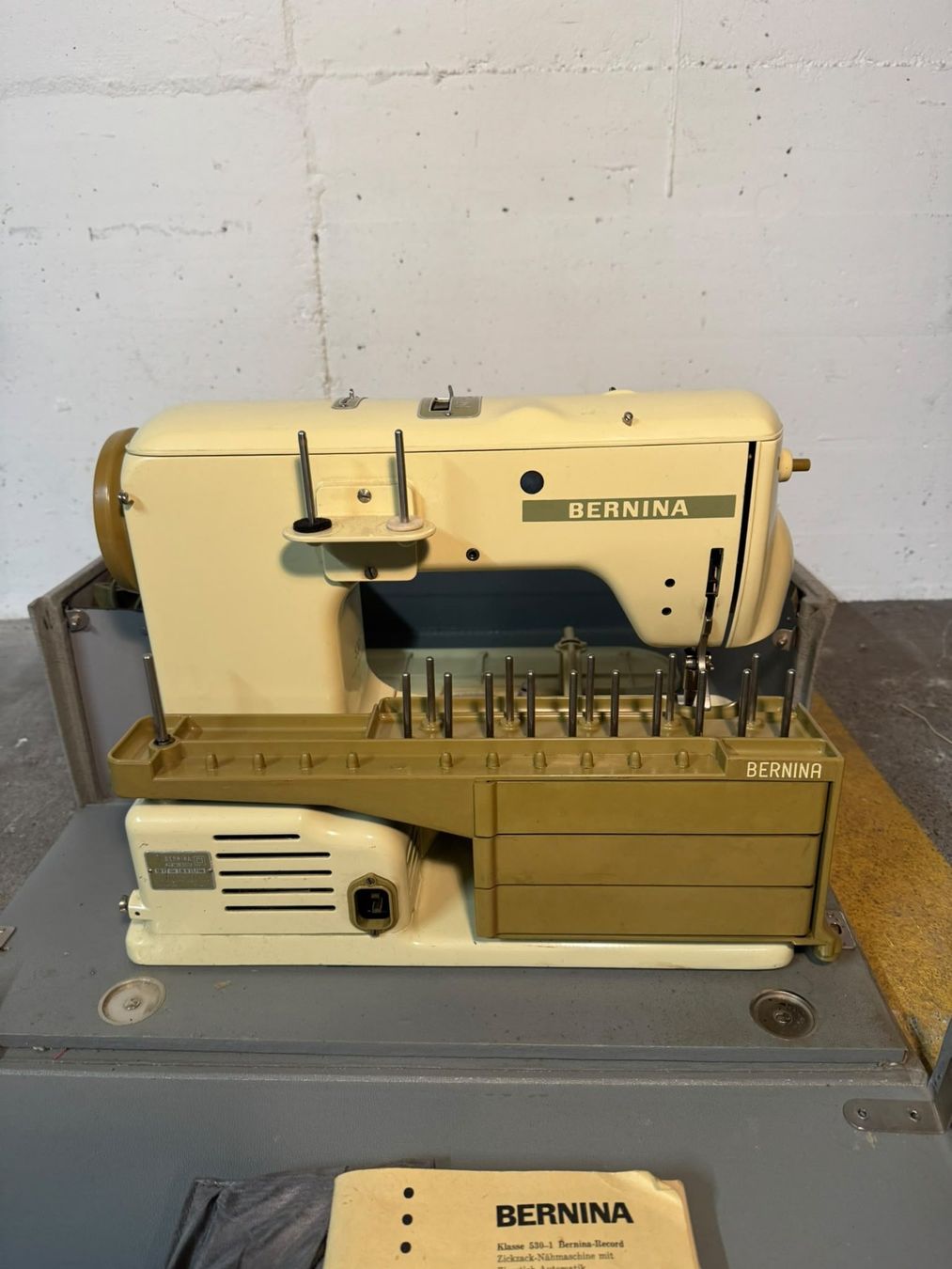 Bernina Macchine da cucire: Bernina Nähmaschine – Usato da Steffisburg venduto da Blaukreuzbrocki.Thun