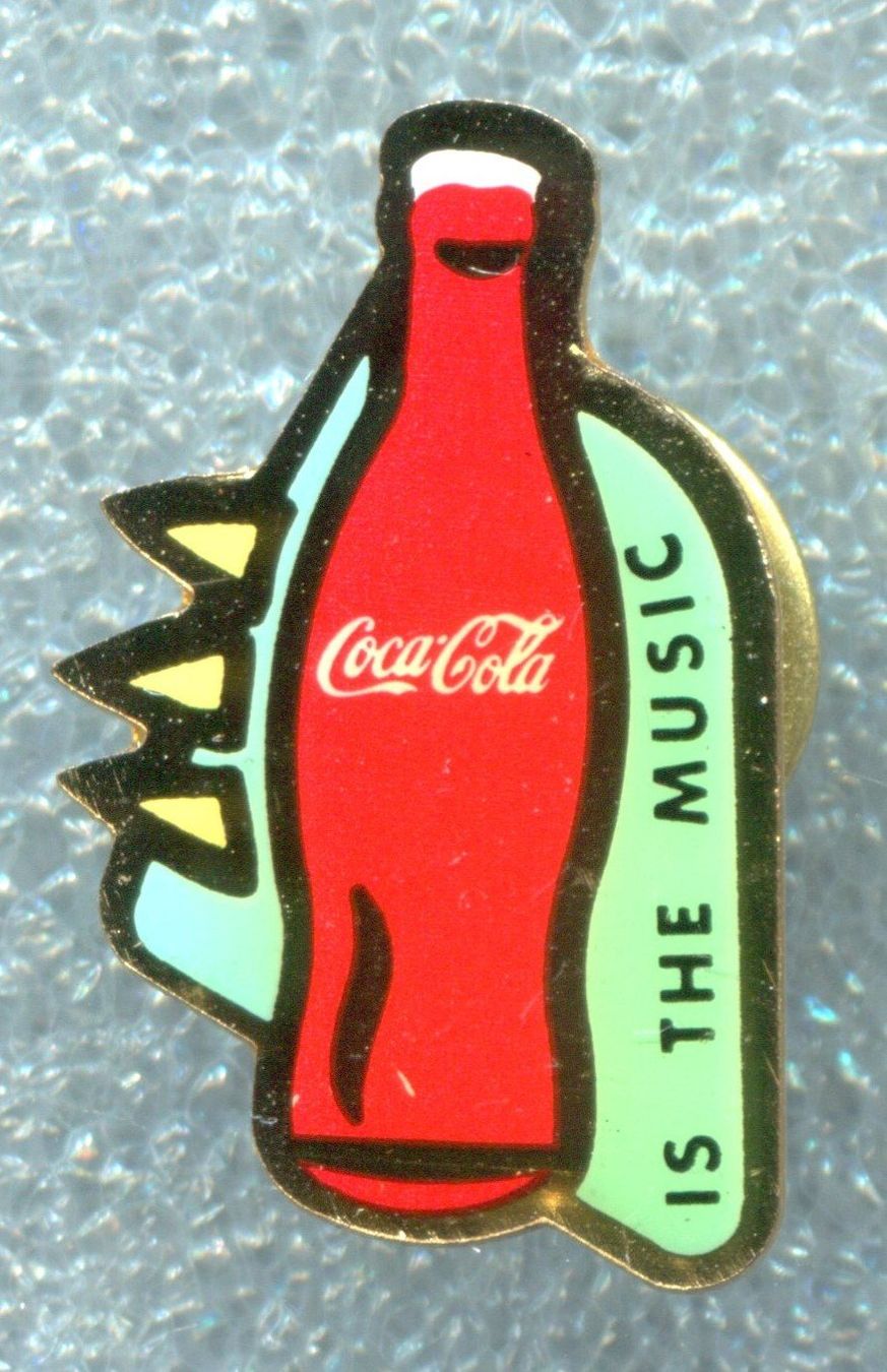 Coca-Cola Plaketten & Abzeichen: Coca Cola  IS THE MUSIC – Gebraucht aus Winterthur von Sammleroase