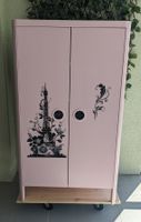 Kinderschrank für Mädchen