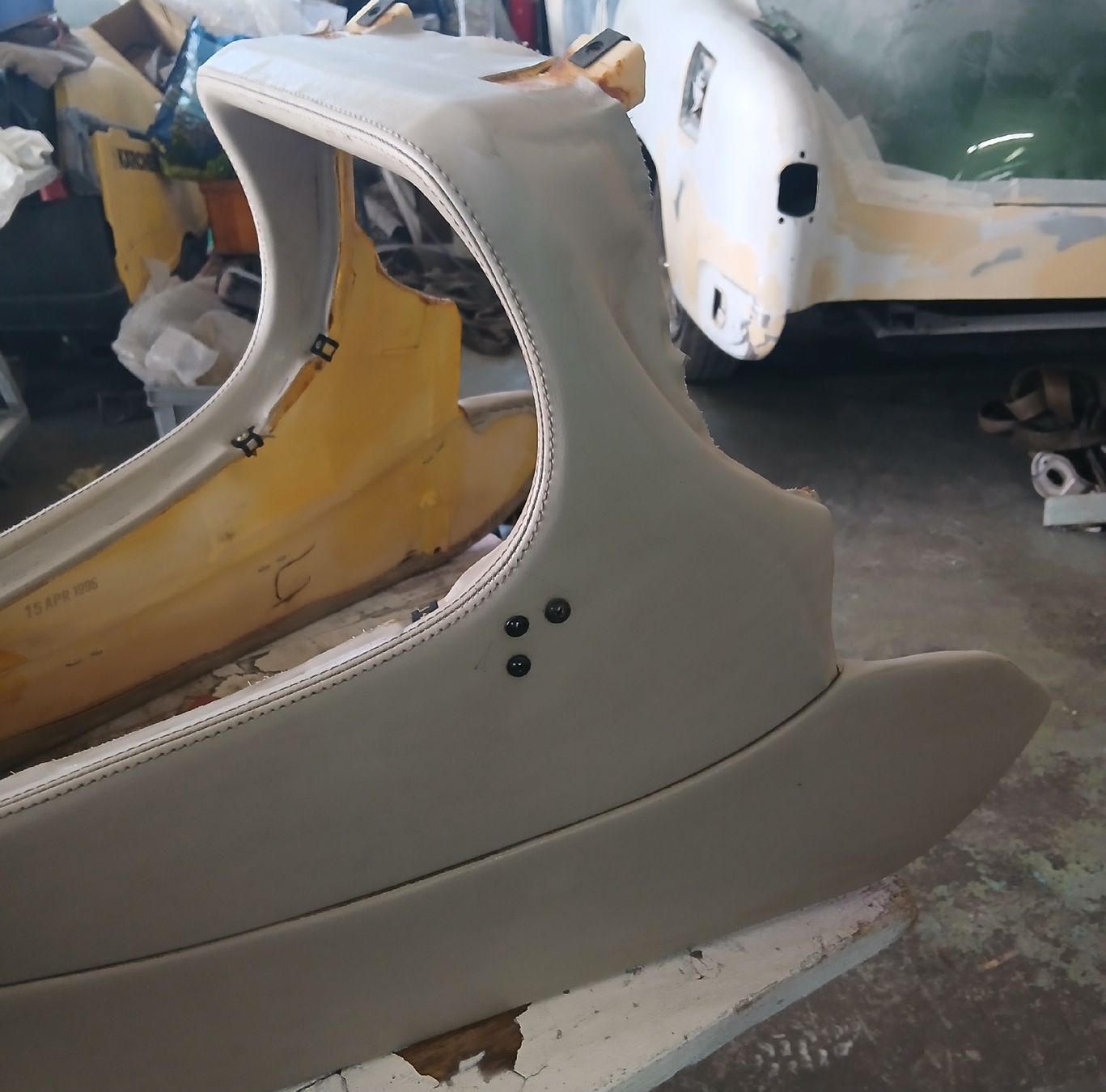 Jaguar Tutti pezzi di ricambio auto: Console centrale Jaguar XJ6 X300 – Usato da la heutte venduto da Auto-stock 2