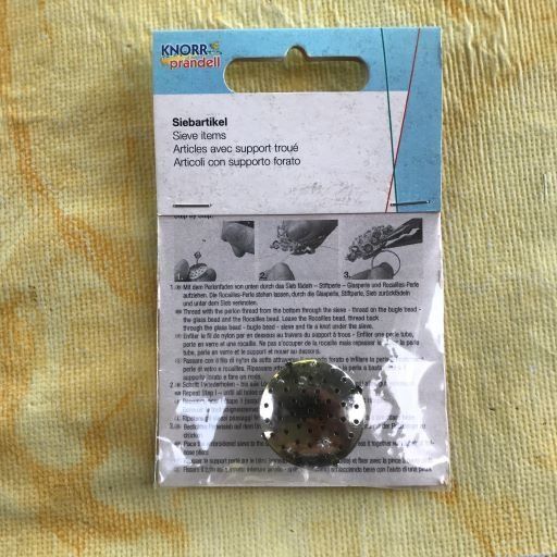 Broches & Aiguilles: LOT BROSCHEN MIT SIEB – Neuf avec emballage d'origine à Ostermundigen par wini63 2