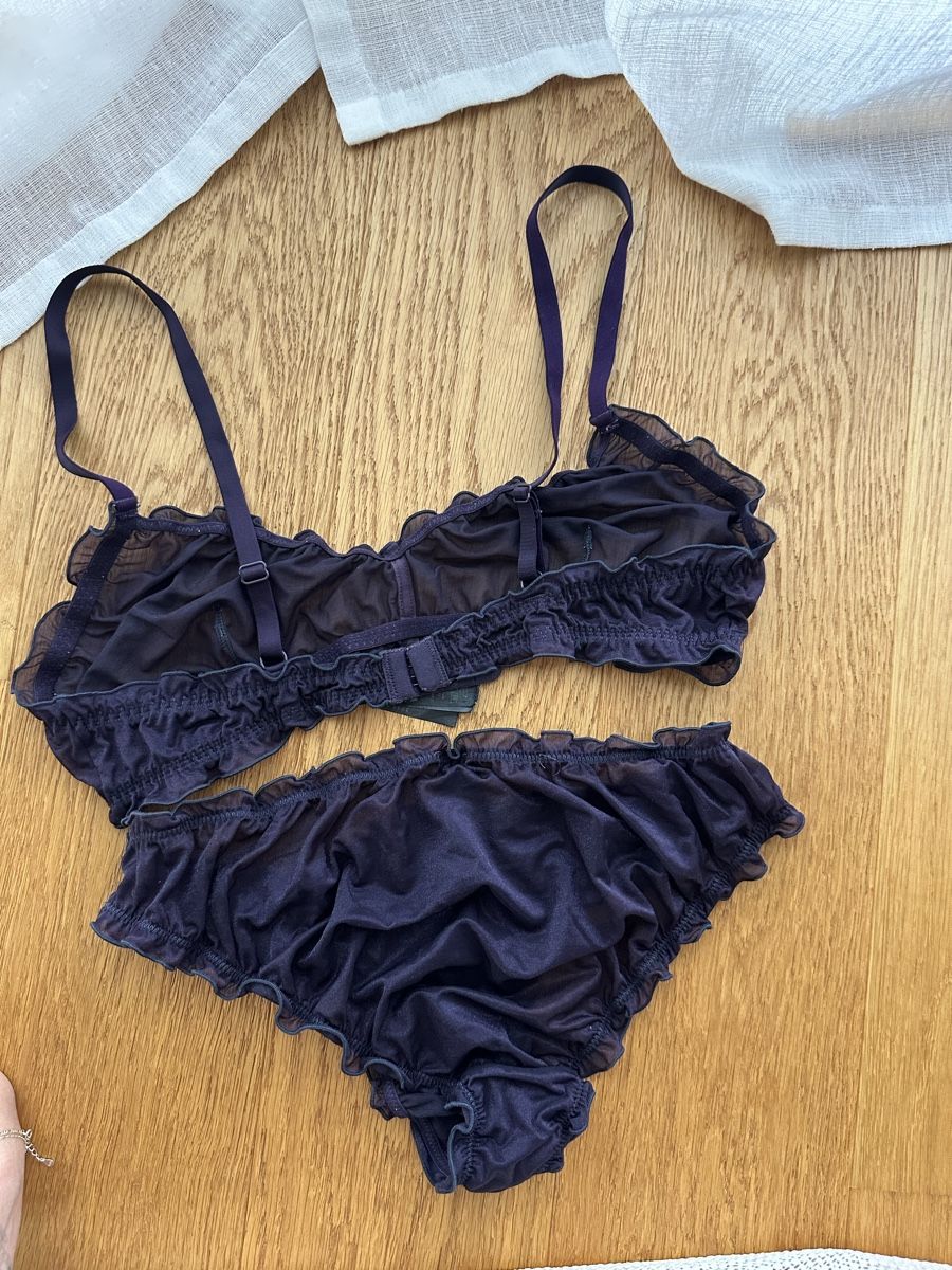 Weekday Altra biancheria intima: Lingerie-Set Weekday Lila Grösse M – Usato da Näfels venduto da Siljab 1