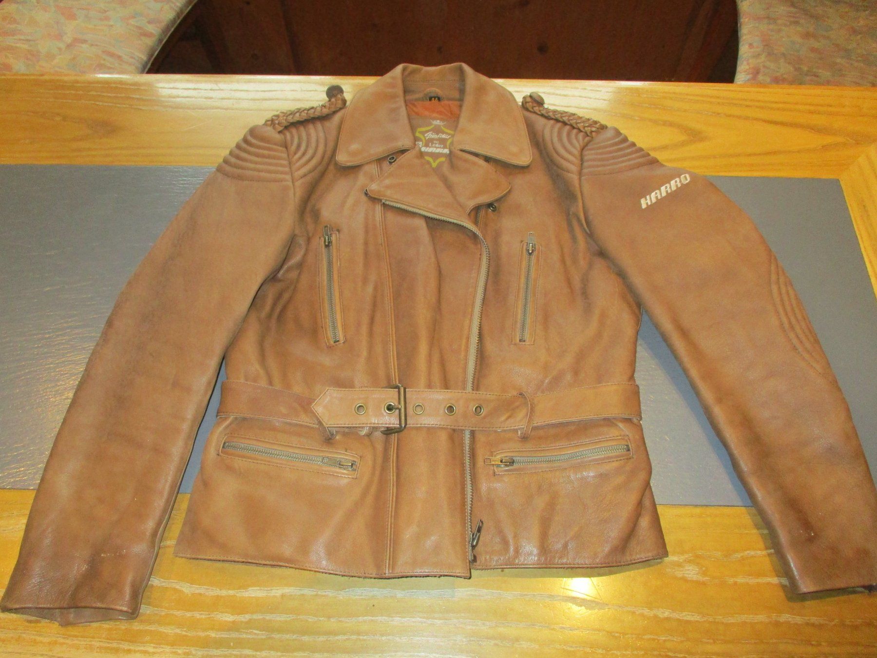 Giacche: HARRO MOTORRAD LEDERJACKE OLD STYLE DAMEN – Usato da Weissbad venduto da Usw63