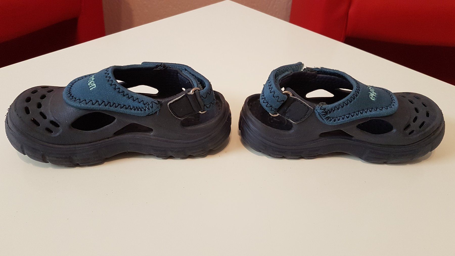Elefanten Chaussures garçon: Elefanten Clogs Gr.25 fast wie NEU! – D'occasion à Obergösgen par schesom 1