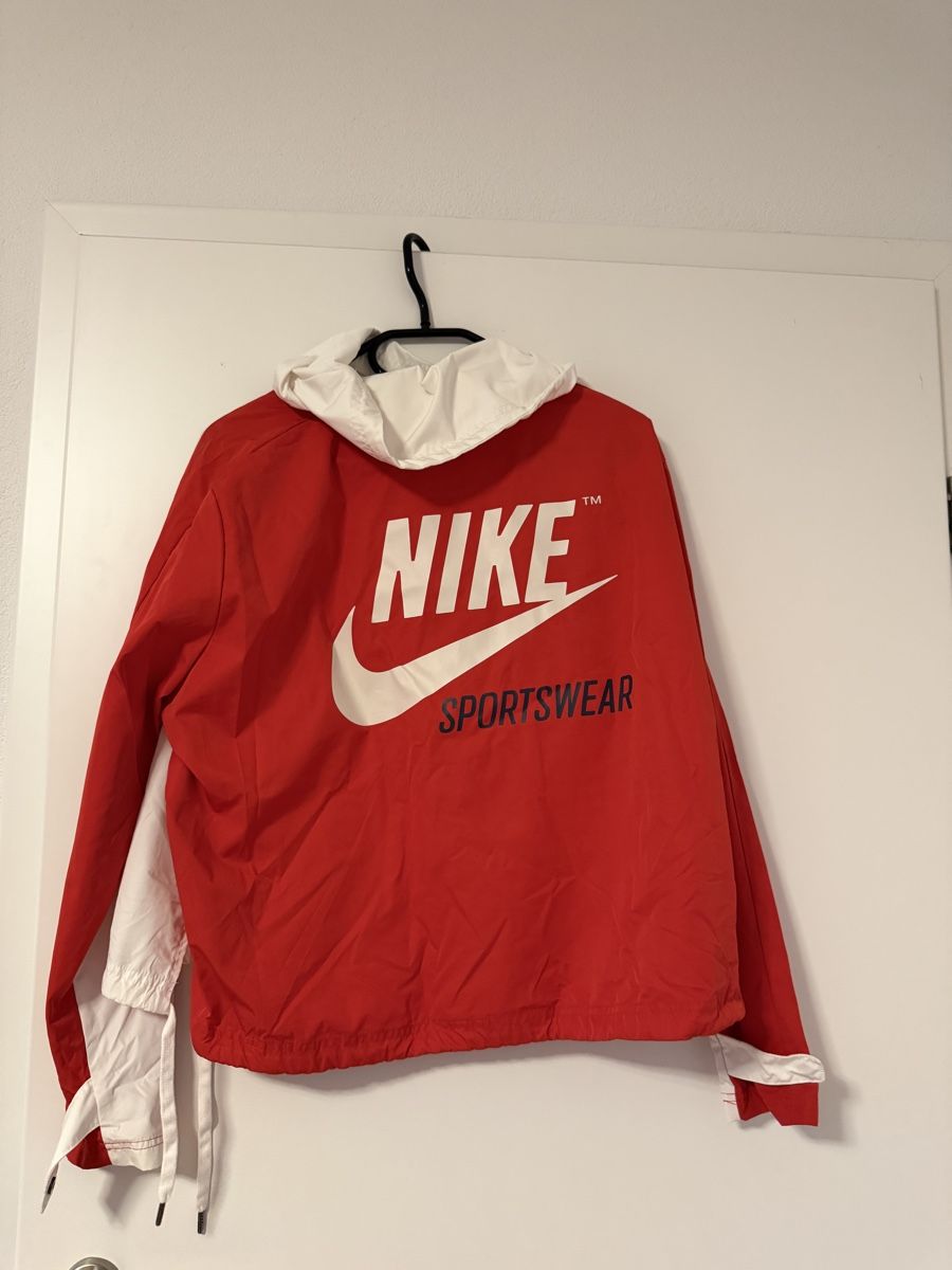 Nike Giacche: Nike Windbreaker – Nuovo (secondo la descrizione) da Villigen venduto da Liviaange 1