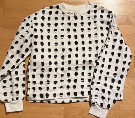 &other stories Pulli weiss schwarz Pinsel Gr. S getragen