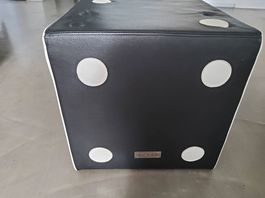 2  CUBI POUF