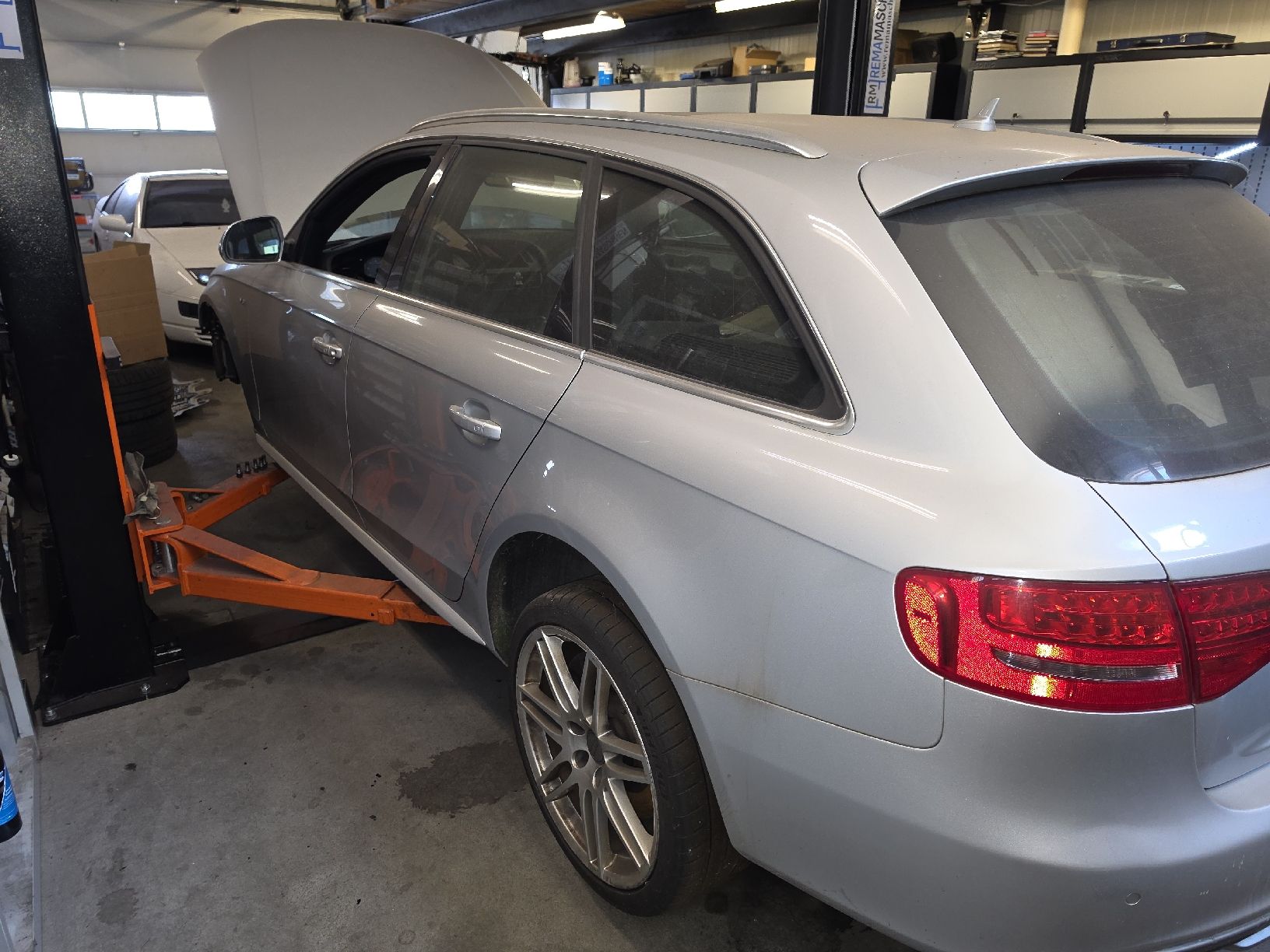 Audi Automobili: Audi S4 B8 Teilgeschlachtet – Difettoso da Dipoldsau venduto da AudiMech96 2