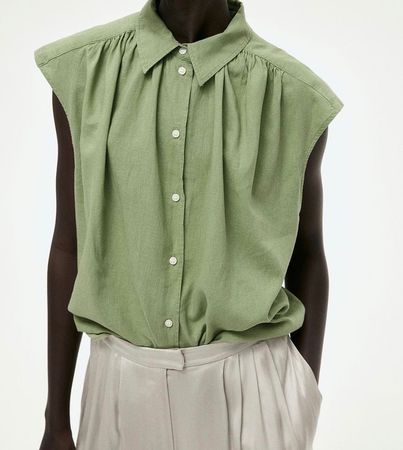 H&M Linen Blend Bluse aermellos hellgruen S Versand 9.-
