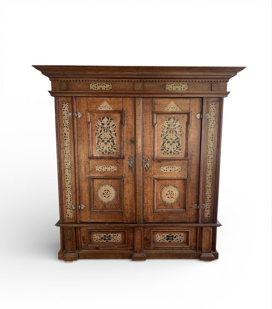 Armadi: Ostschweizer Barockschrank – Usato da Gossau SG venduto da Keller-Antiques