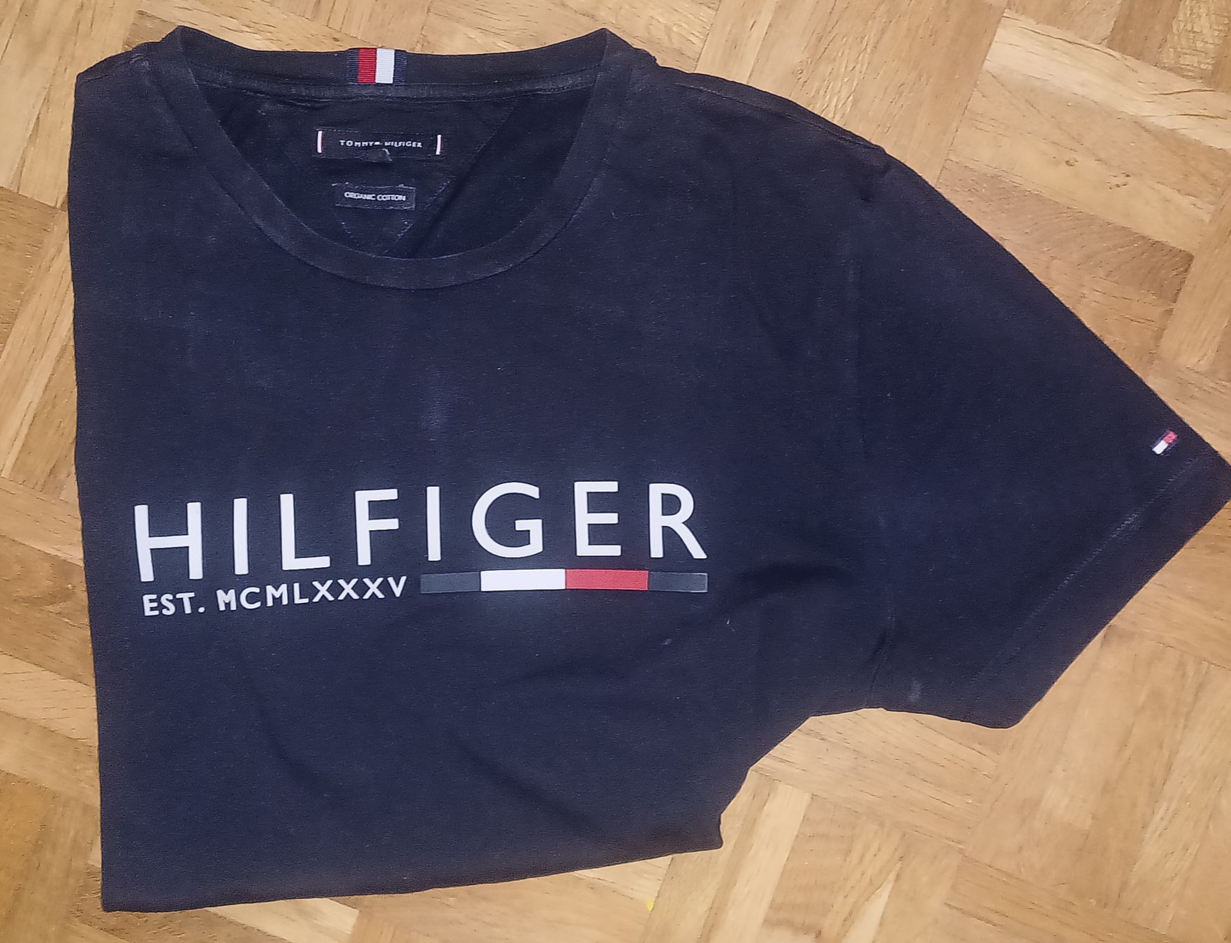 Tommy Hilfiger T-shirt: T shirt Tomy Hilfinger – Usato da Gstaad venduto da sasha0270