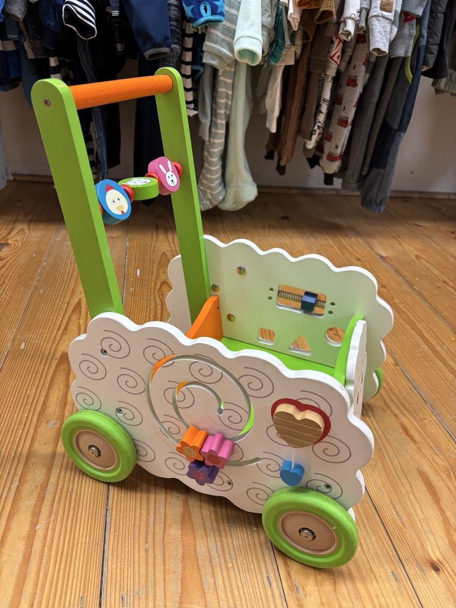 Véhicules pour enfants: Spielba Holz Lauflernwagen Schaf – D'occasion à Büren an der Aare par Nikito2001 2