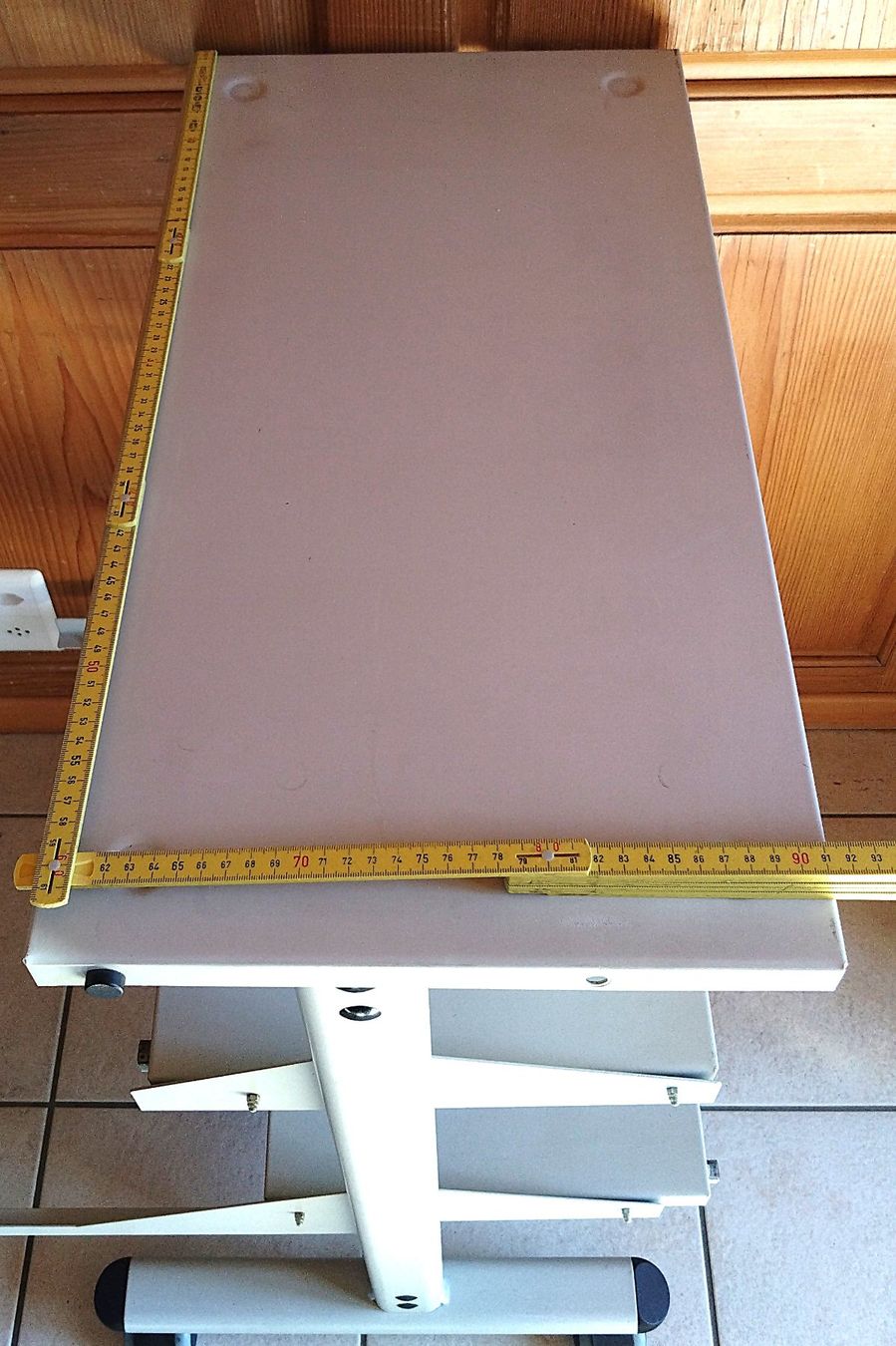 Schreibtische: PC / Geräte / Bürotisch – Gebraucht aus Lyssach von YYZ10 6