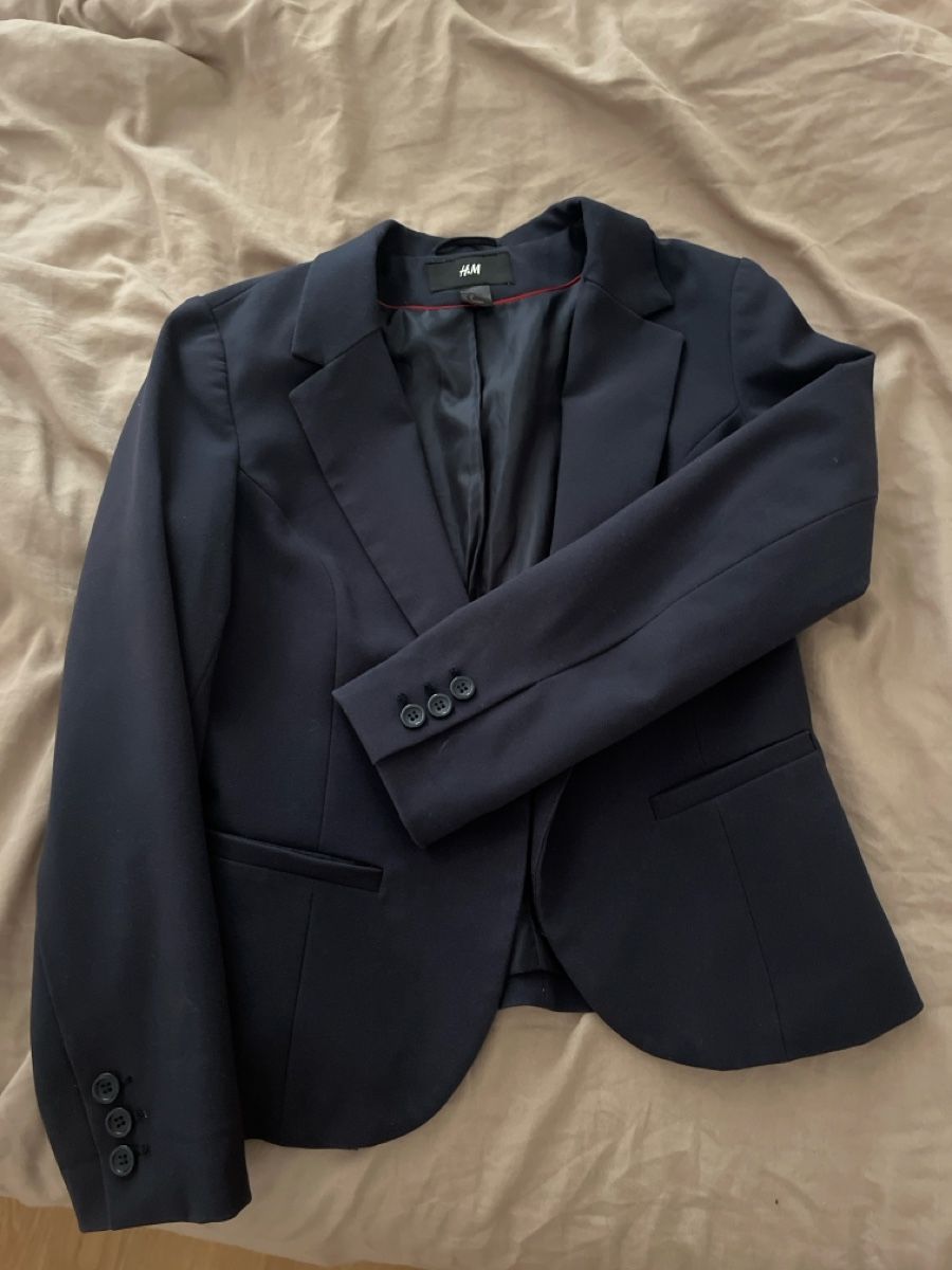 H&M Completi & Tailleur: Blazer Dunkelblau Gr 38 – Usato da Zürich venduto da Alindae 1