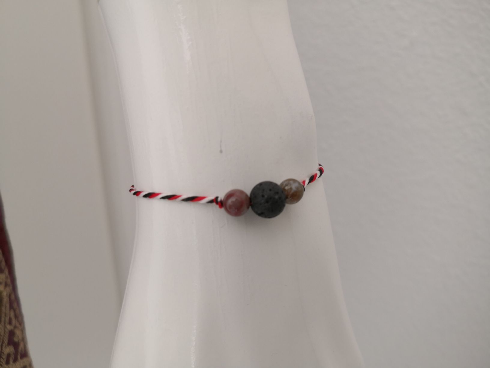 Armbänder & -reifen: 🤩DREIFARBIGES GLÜCK-ARMBAND MIT JAVA-STEIN & PERLEN NEU – Neu (gemäss Beschreibung) aus Olten von Naja-Twins-Twins 1