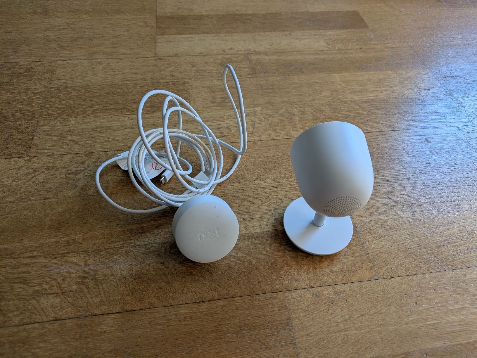 Google Alarmanlagen: Nest Cam IQ Indoor Security Camera White Used – Gebraucht aus Uitikon Waldegg von reb_b5wb 1