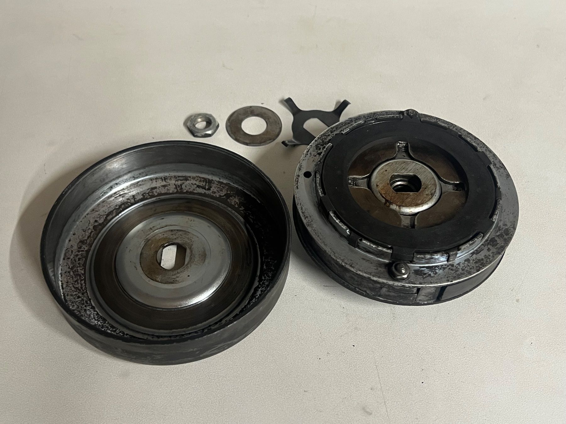 Peugeot Parti ricambio per ciclomotori: Peugeot 103 Kupplung Variator SP MVL – Usato da Steffisburg venduto da FlorianJohner