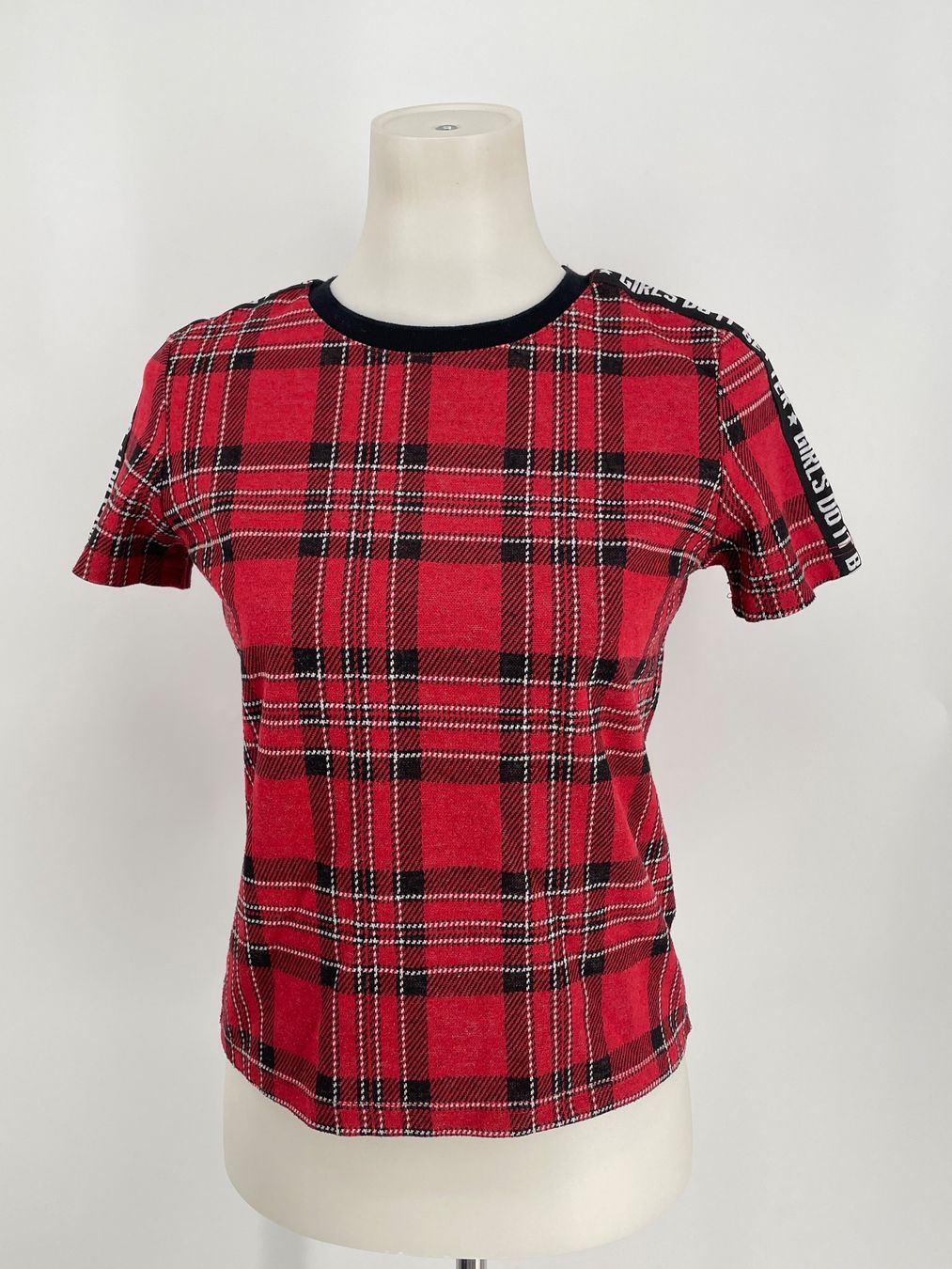 Maglioni & Felpe: Karo Pullover Shirt Gr. 170/176 von page one young – Usato da Auenstein venduto da moin.