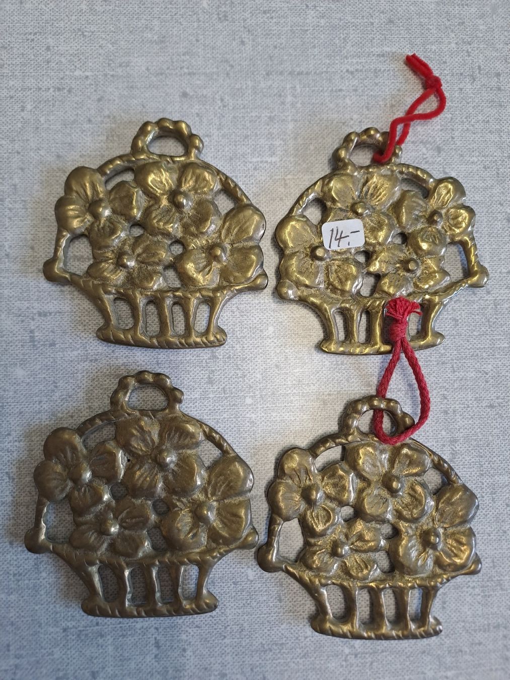Pendentifs: Messing Blumenkorb Anhänger – Neuf (Voir description) à Uznach par Walaylatiere