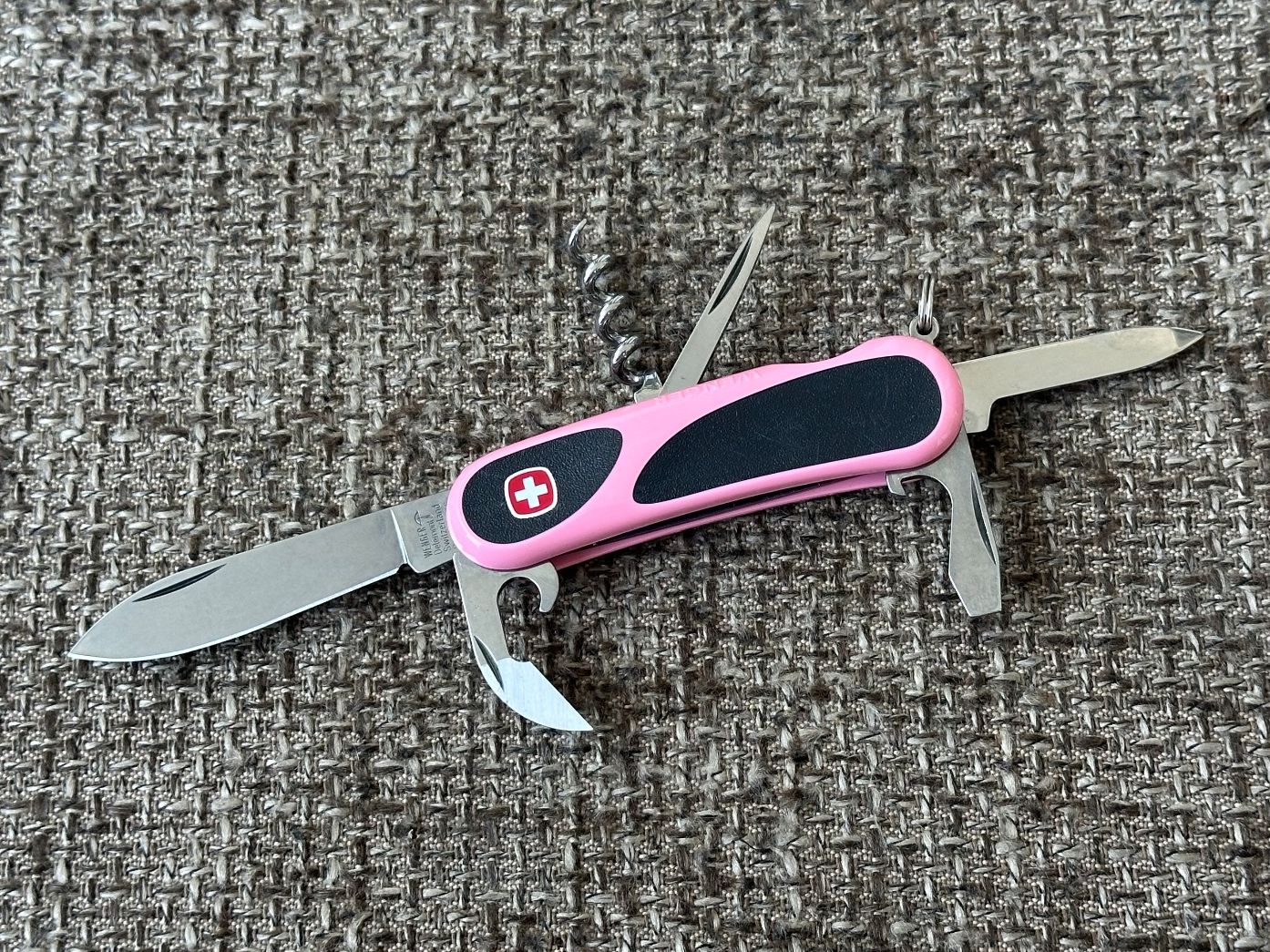 Wenger Taschenmesser: Altes Sackmesser WENGER Rosa RAR – Neu (gemäss Beschreibung) aus Dübendorf von lan1808 7
