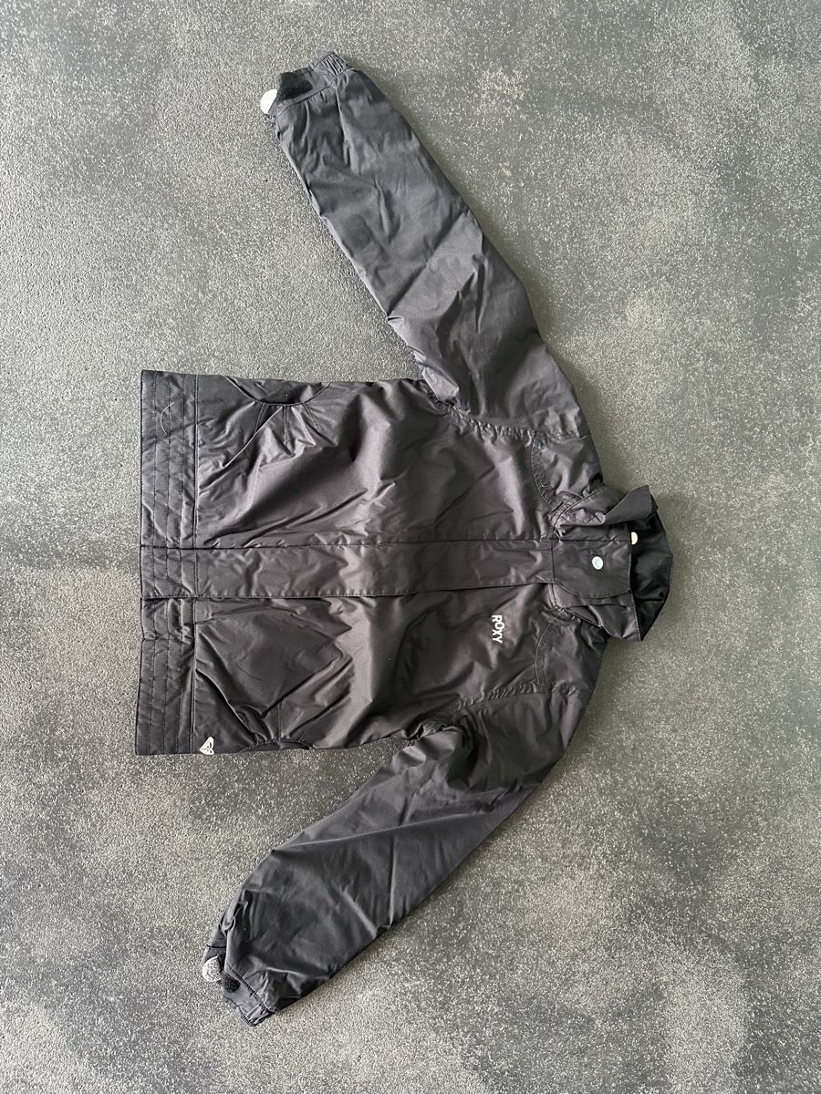 Roxy Giacche: Schwarze Roxy Skijacke – Usato da Romanshorn venduto da laa_279h