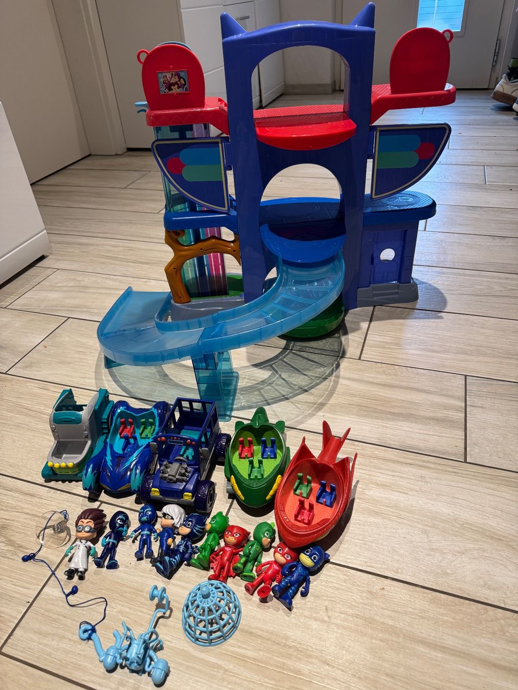 Giocattoli: Pj Mask, riesiges Spielset – Usato da Dittingen venduto da Estrella46 1